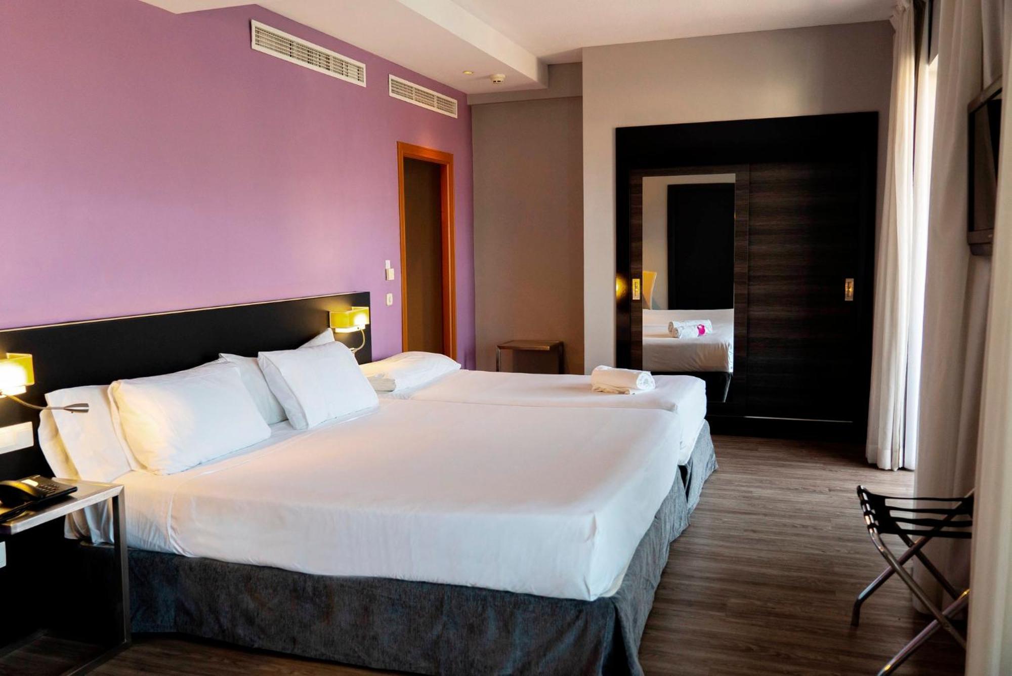 Sercotel Cordoba Medina Azahara Buitenkant foto