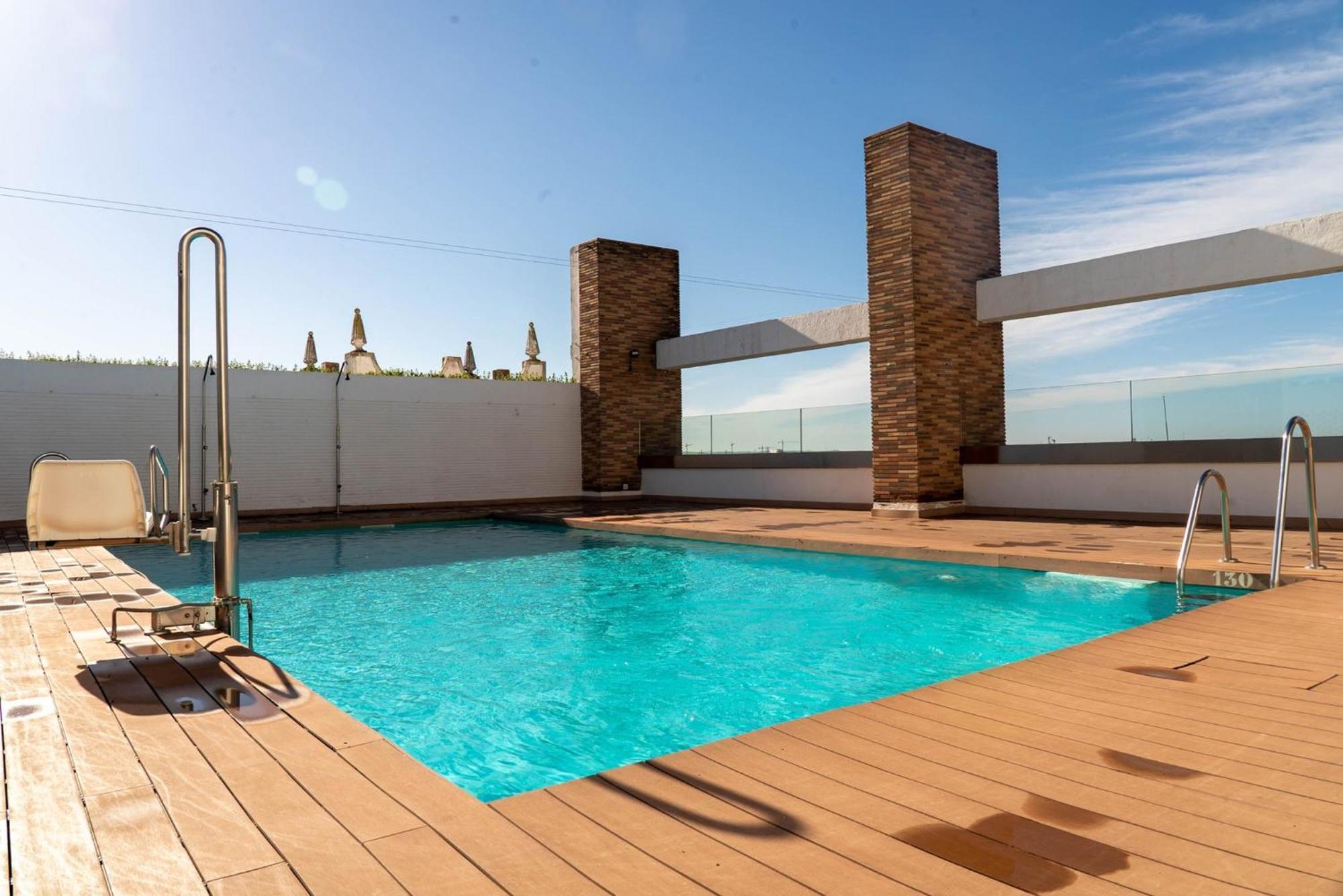Sercotel Cordoba Medina Azahara Buitenkant foto